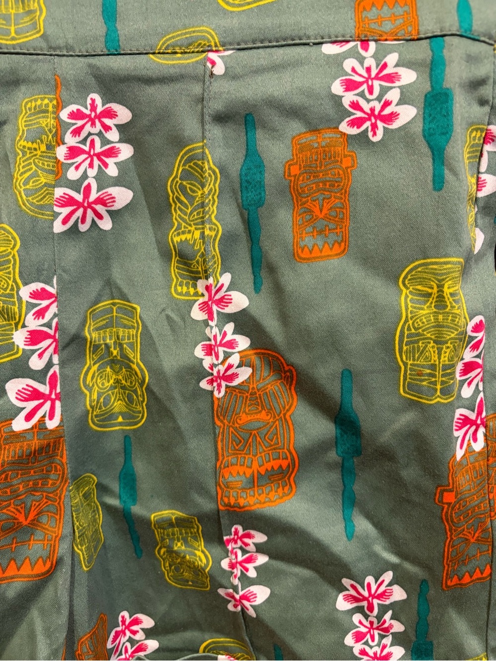 Pinup Couture High Waisted Shorts In Teal Tiki NWOT Size S - Picture 5 of 5